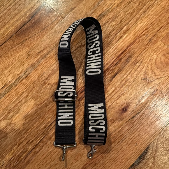 MOSCHINO DUFFLE BAG - Picture 9 of 9